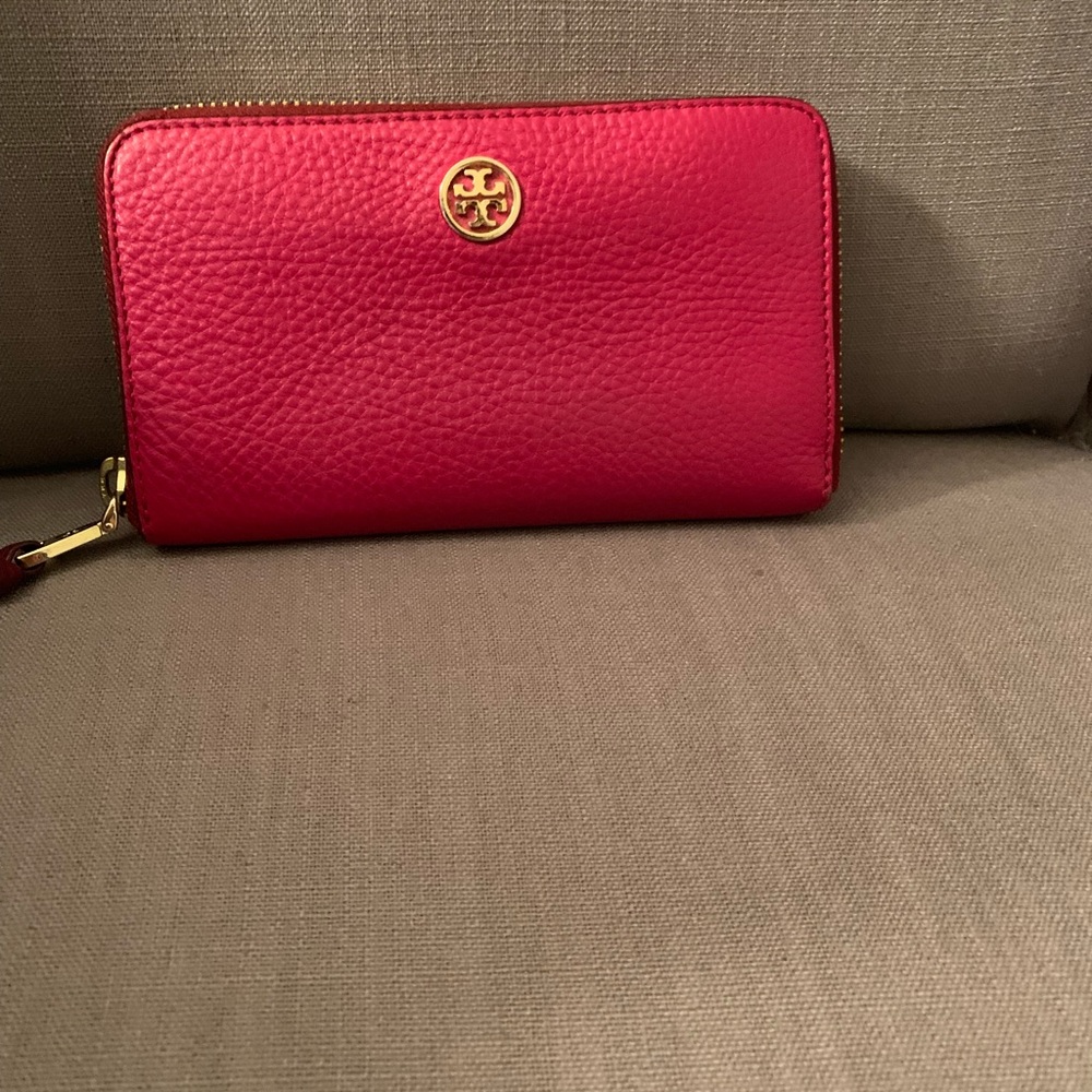 Tory Burch wallet